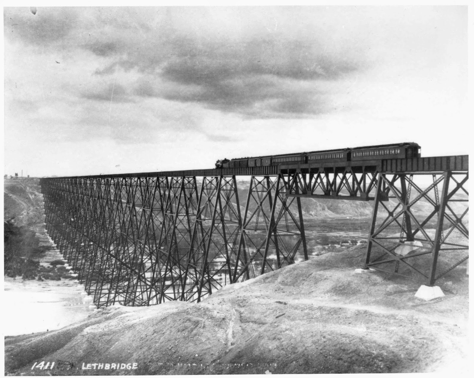 Hip Tour 2015/02/10 Enmax Centre Lethbridge, AB