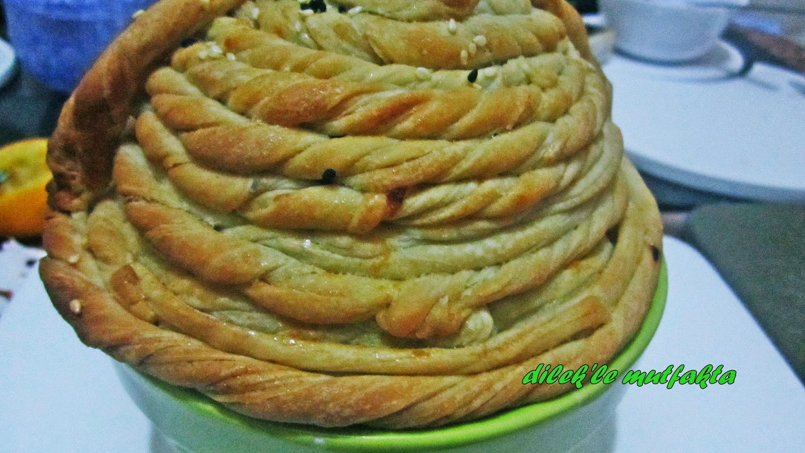 Kıymalı El Açması Börek Dilek'le Mutfakta