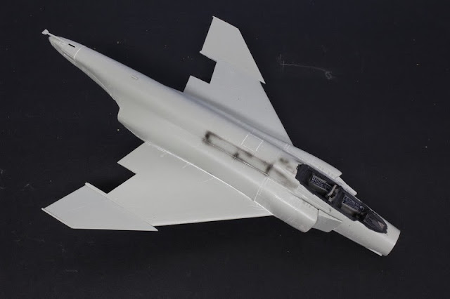 Montage pas à pas du F-4B Phantom II d'eduard au 1/48. F-4B Phantom II,Eduard 1/48, la mise en croix