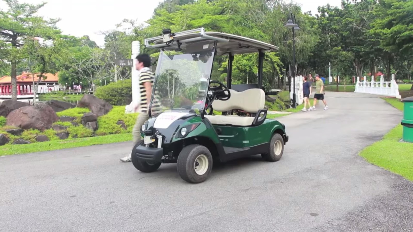 the good word groundswell Simple SelfDriving Golf Carts Point the Way