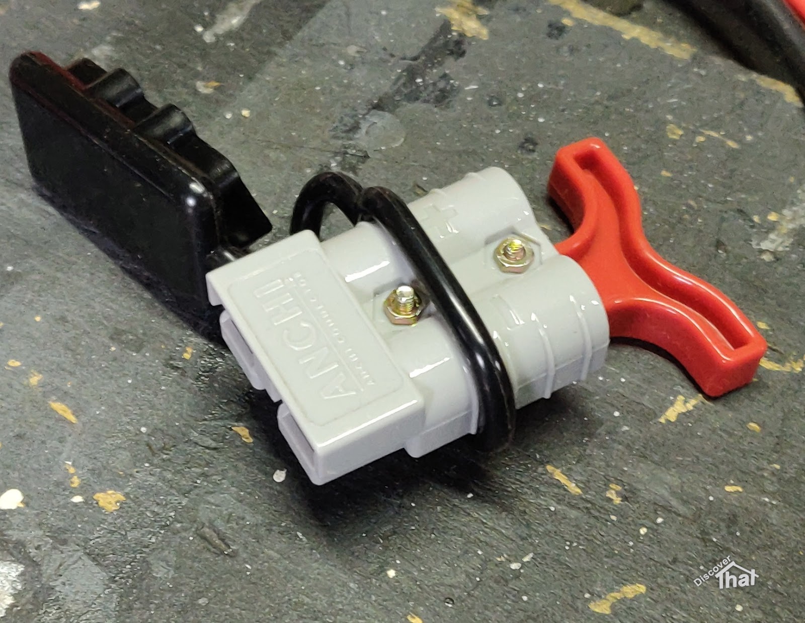 DiscoverThat Journal Anderson power connectors