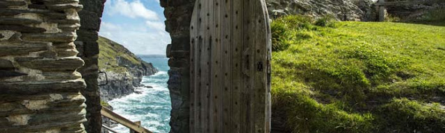 Experience The Romance And Might of Britain’s Castles Experience The Romance And Might of Britain’s Castles