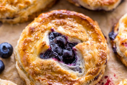 BLUEBERRY HAND PIES