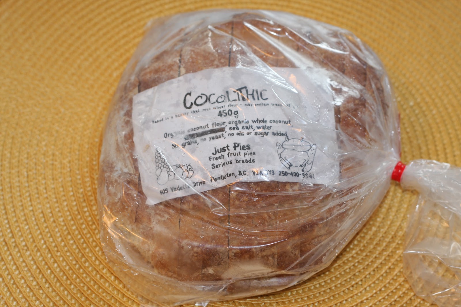 Nikki's Yellow Kitchen: Coconut Flour Bread