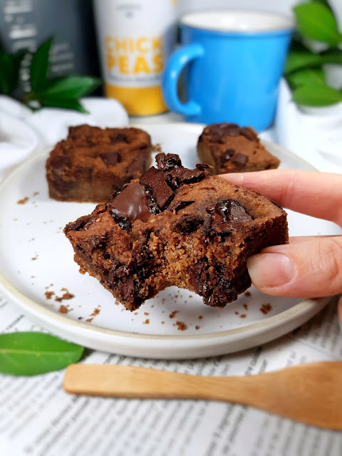 BROWNIE BLOND AUX POIS CHICHES-sans gluten-vegan