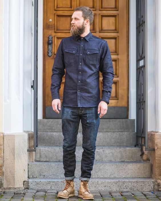 Calça Rasgada CalÇa Jeans Dobrada Com Bota CalÃ§a Jeans