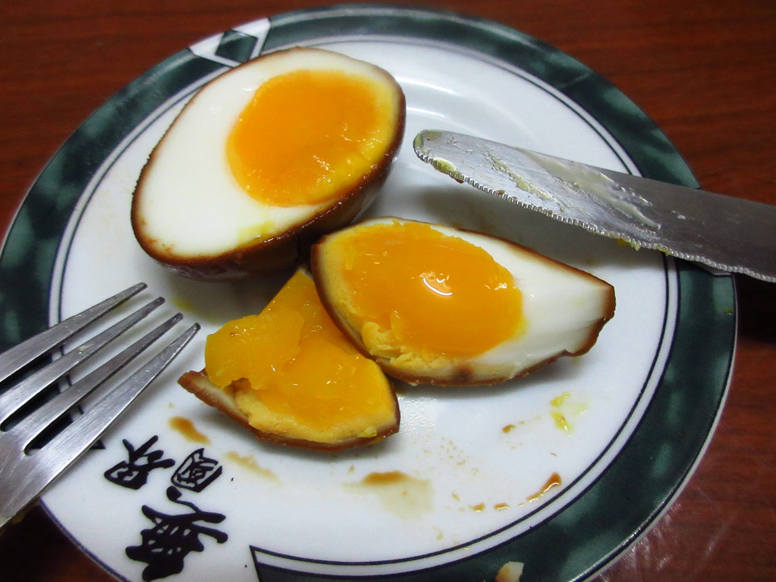 【食譜】溏心蛋 簡單做法，一切開會流心的日式半熟蛋含醬汁做法 @Maruko與美食有個約會