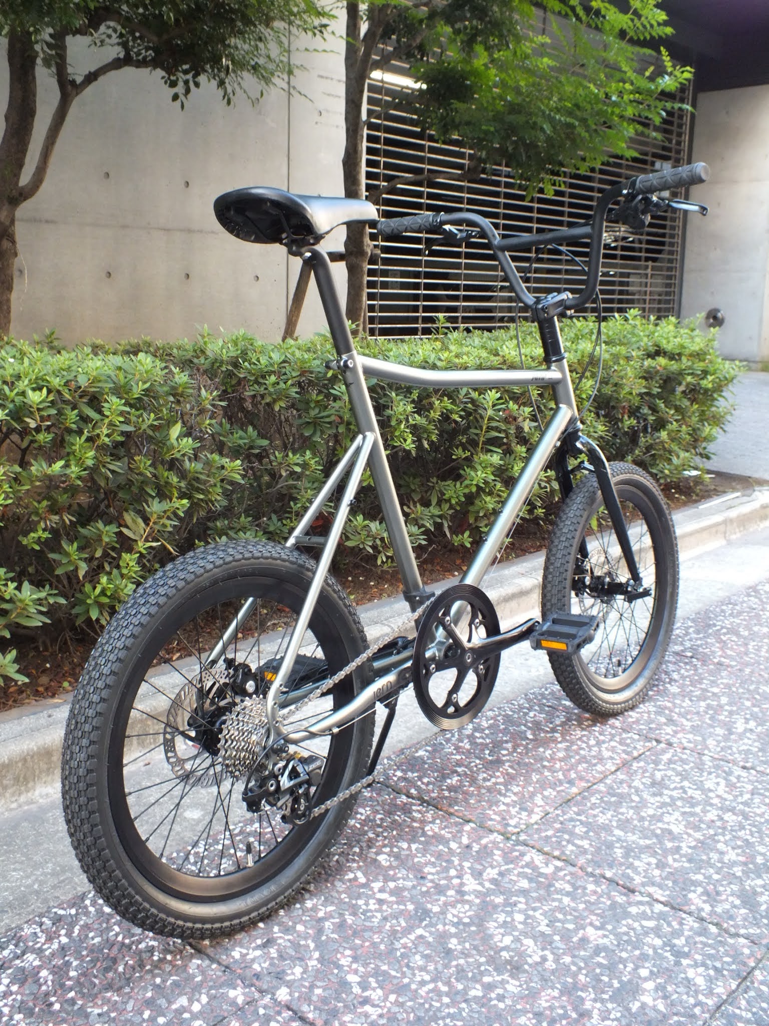 【引き取り限定】tern amp f1 カスタム美品　杉並区 スタッフバイク紹介】街乗り用にAMPを買って色々カスタムしま