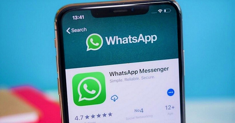 How to change the display or Background theme in Whatsapp