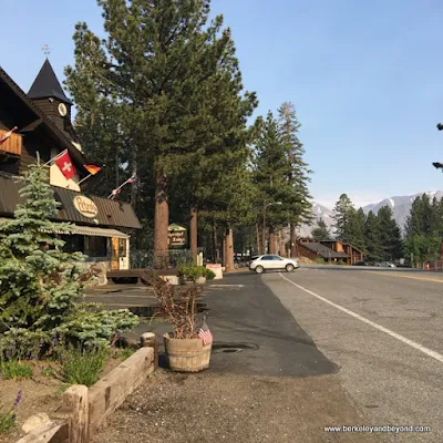 exterior of Petra’s Bistro & Wine Bar in Mammoth Lakes, California