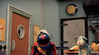 Super Grover 2.0 Wedge End is Up. super grover helps a mouse. Sesame Street Episode 4322 Rocco's Playdate season 43