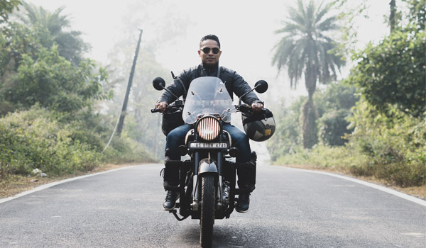 helmets, motorcycle, motorcycle accidents, motorcycle gloves, motorcycle groups, motorcycle headgear bandannas, motorcycle helmet, motorcycle jackets, motorcycle jerseys, motorcycle riding gear, motorcycle safety gear, Negros Occidental, rider, rider bags, riding, road safe, road safety, road trip, safety gear, wear helmet