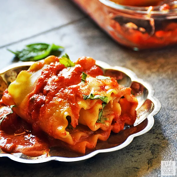 Madison's Shrimp Lasagna Rolls lightens up what is traditionally a heavier dish and gives you a portion controlled serving of the traditional Italian classic lasagna recipe. This easy recipe uses fresh ingredients to maximize flavor and is a real crowd pleaser! #LTGrecipes #SundaySupper