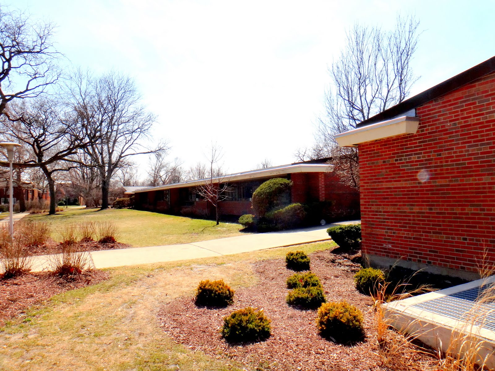 A look at Riverside Illinois' Grade Schools Blythe Park, Ames, St. Mary's, Central and Hauser