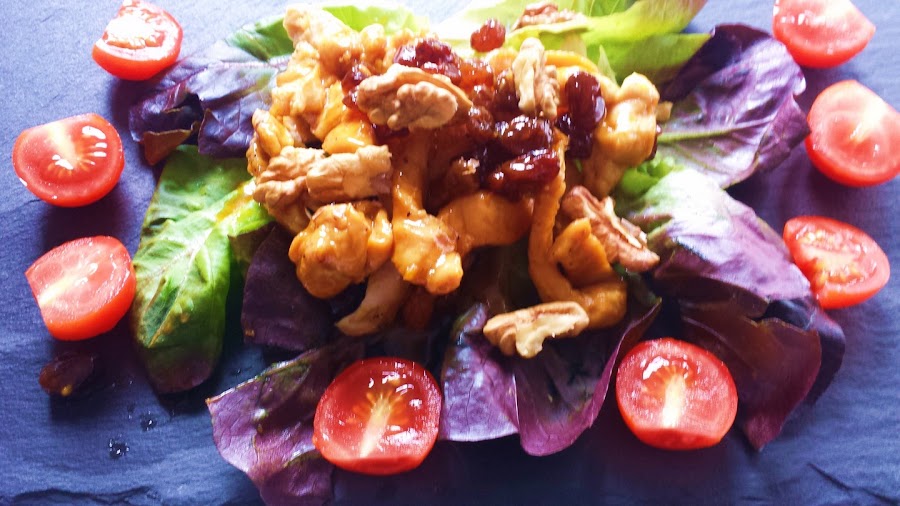Ensalada templada de pollo con vinagreta de caramelo