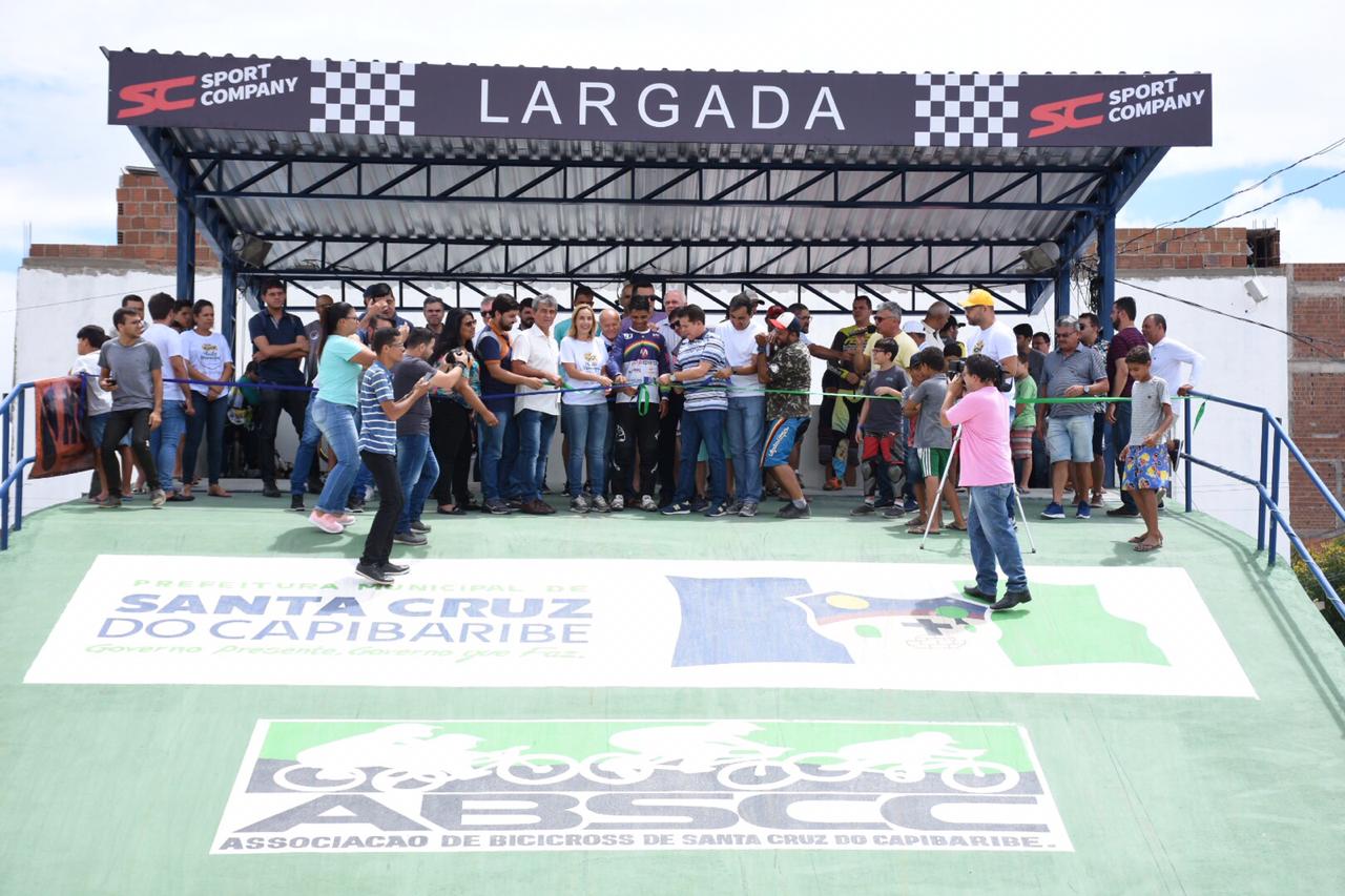 Edson Vieira inaugura nova pista de bicicross em Santa Cruz do Capibaribe