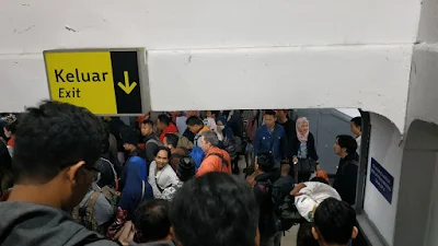 fasilitas stasiun pasar senen jadwal stasiun pasar senen denah stasiun pasar senen alamat stasiun pasar senen rute stasiun pasar senen tempat makan di stasiun pasar senen stasiun pasar senen krl outlet makanan di stasiun pasar senen