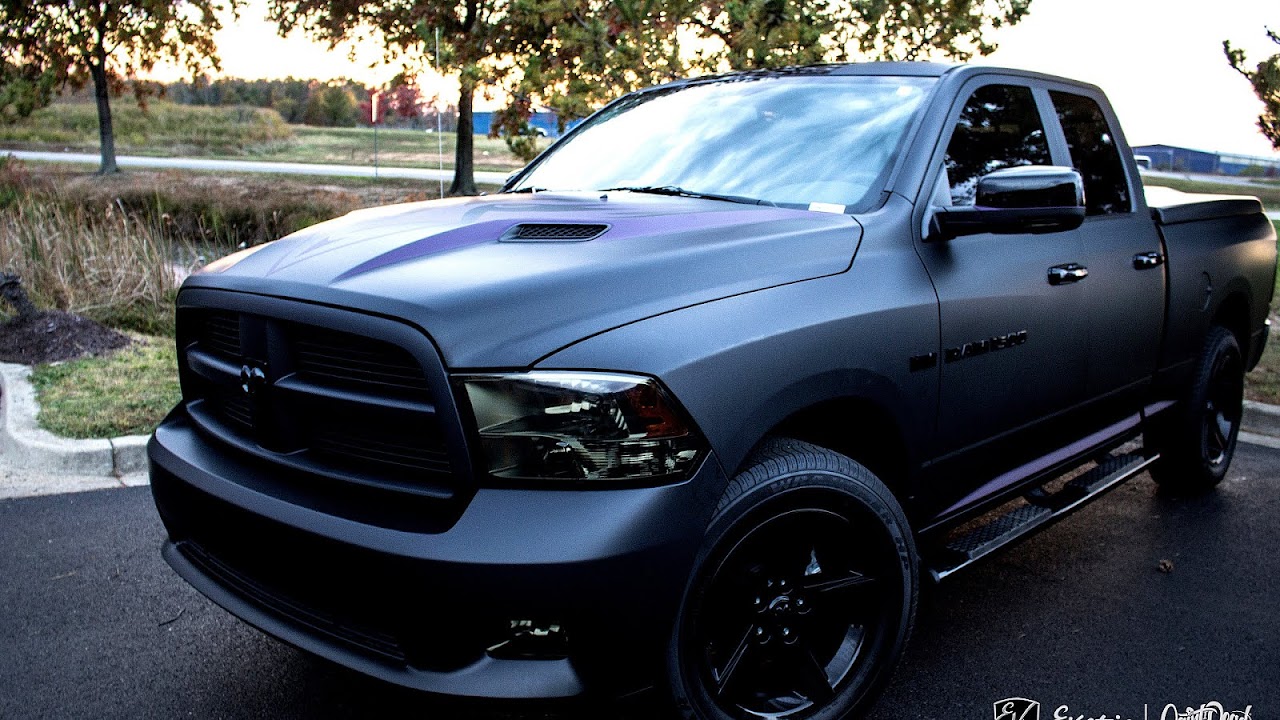 Dodge Ram 3500 серый матовый