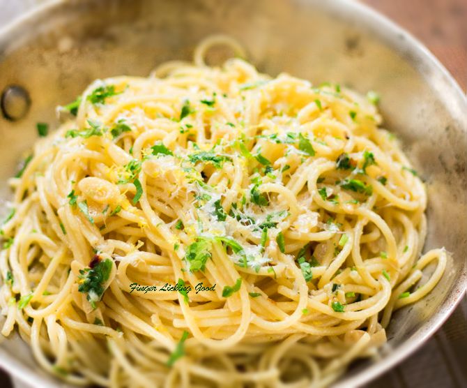 Finger Licking Good Classic Garlic Spaghetti