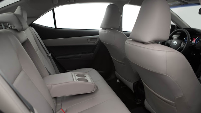 Toyota Corolla XEi 2016 - interior