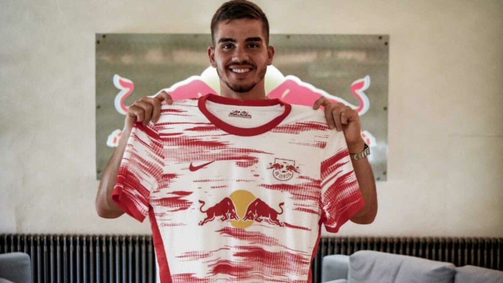 Atacante do RB Leipzig é eleito o melhor jogador da Bundesliga 2021/2022 -  Alemanha Futebol Clube