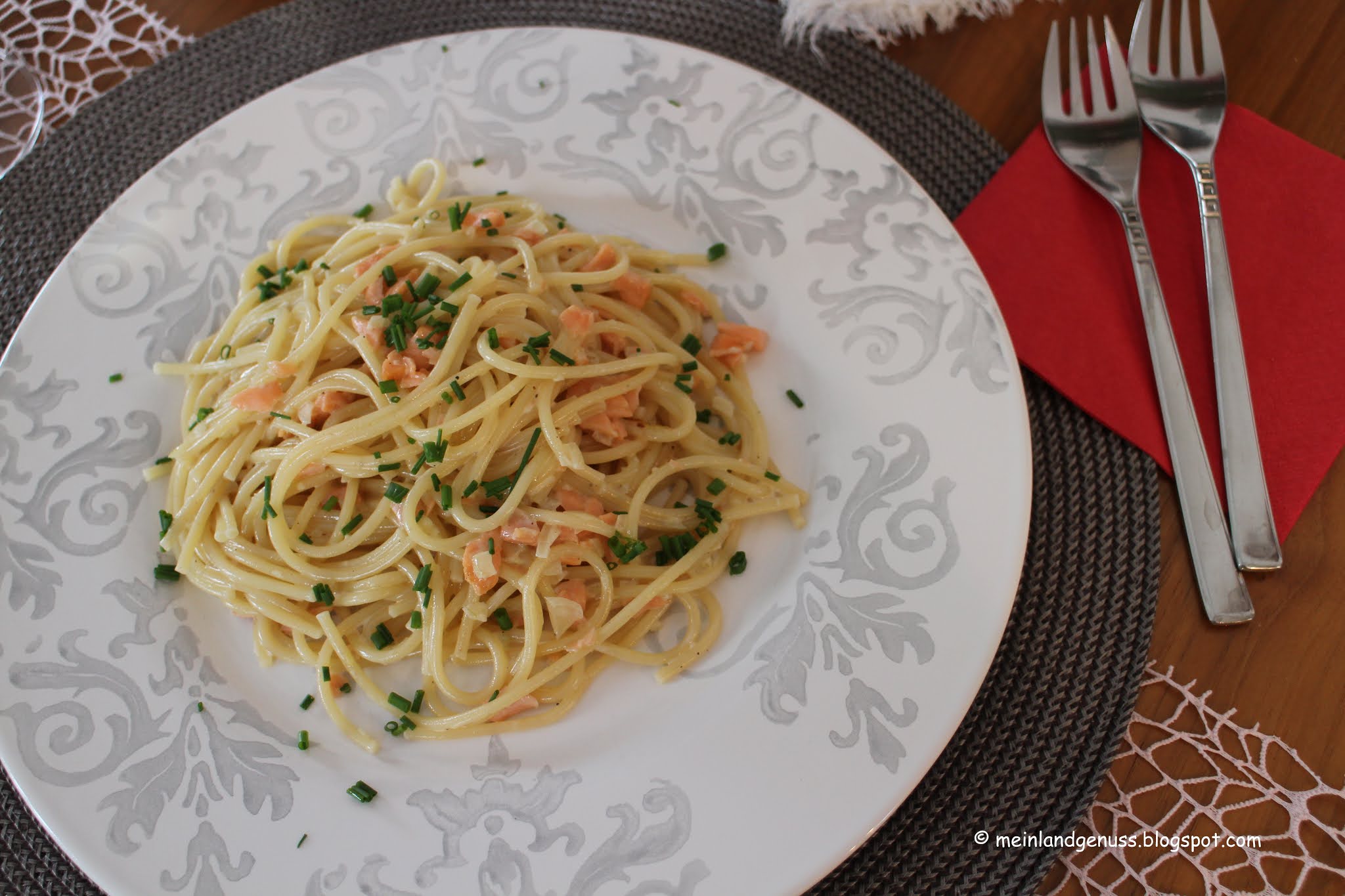 mein Land und Gartengenuss : Spaghetti in Lachs-Weißwein-Sauce