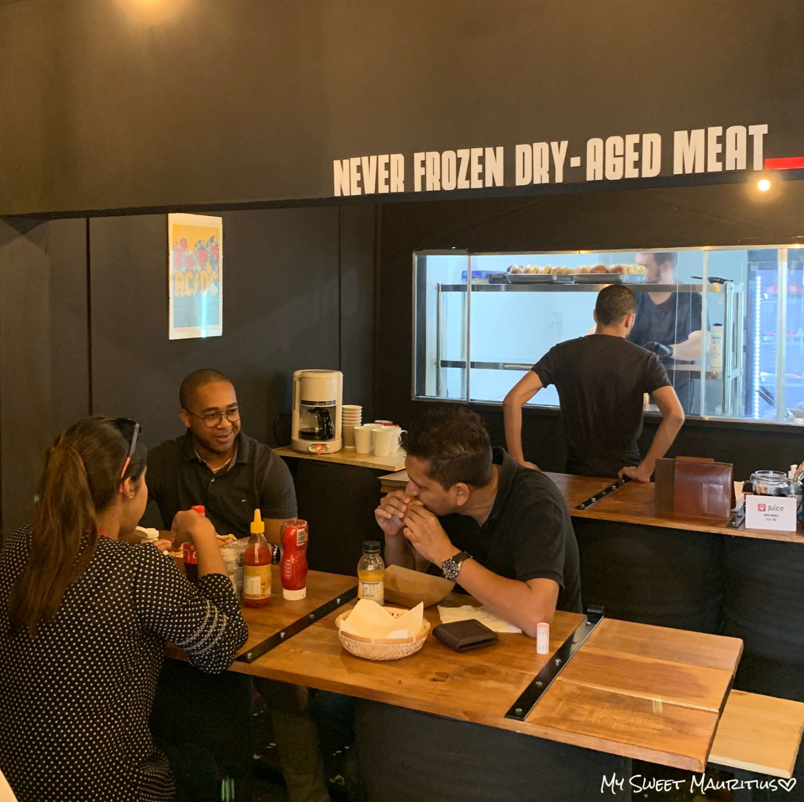 My Sweet Mauritius: SEB'S KITCHEN OU LE MEILLEUR BURGER DE MAURICE