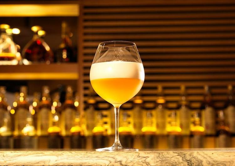 Cerveja e café sem exagero podem fazer bem