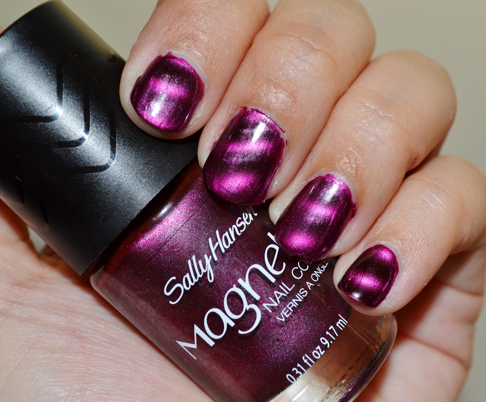 Sally Hansen Magnetic Nail Color - 902 Polar Purple - wide 4