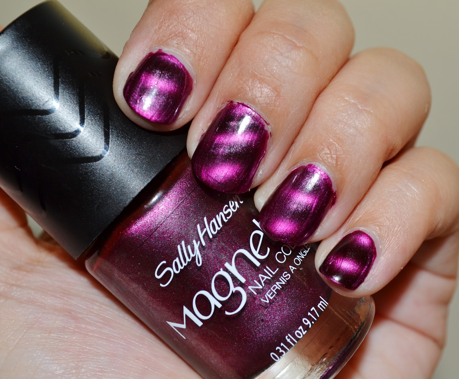 Sally Hansen Magnetic Nail Color in Red-y Response | Aquaheart