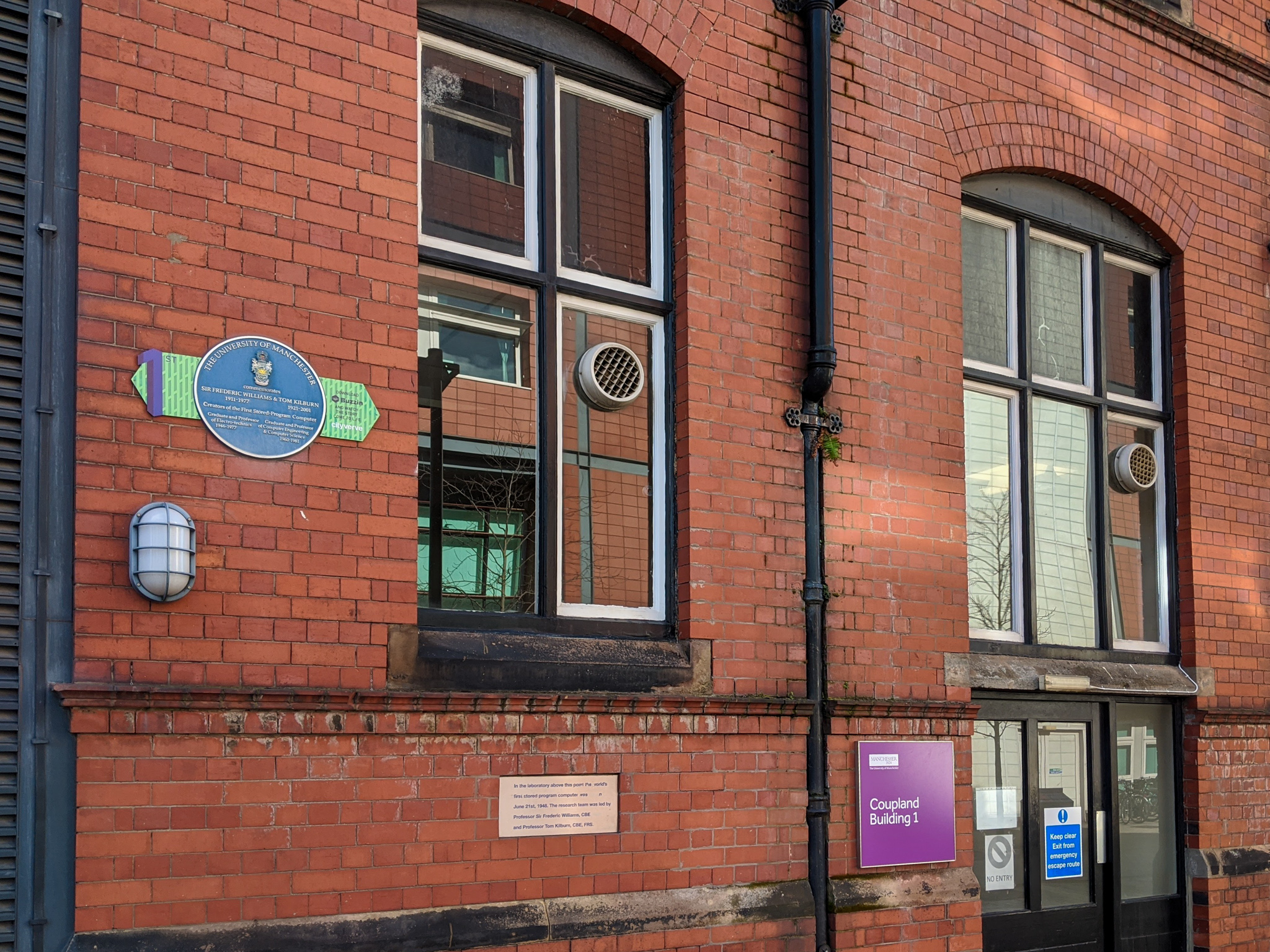 A walk through the University area of Manchester