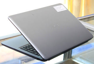 Laptop ASUS X540Y ( 15.6-Inchi ) di Malang