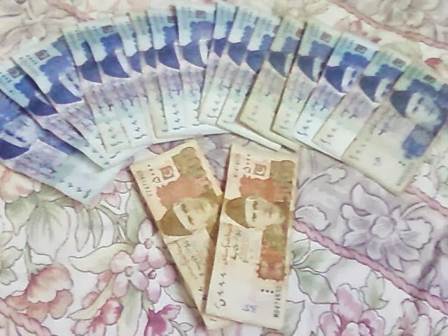 5000 Pakistani rupees One thousand Pakistani rupees  Pakistani Rupees Currency Rates in Pakistan 1000 Pakistani rupees Pakistan Rupee Pictures Exchange Rates Pakistan Rupees Photo Five Thousand Pakistani Rupees