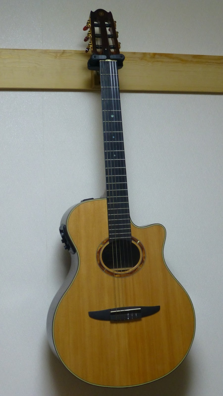 ギターでハッピー！: YAMAHA NTX1200R (2016.5売却)