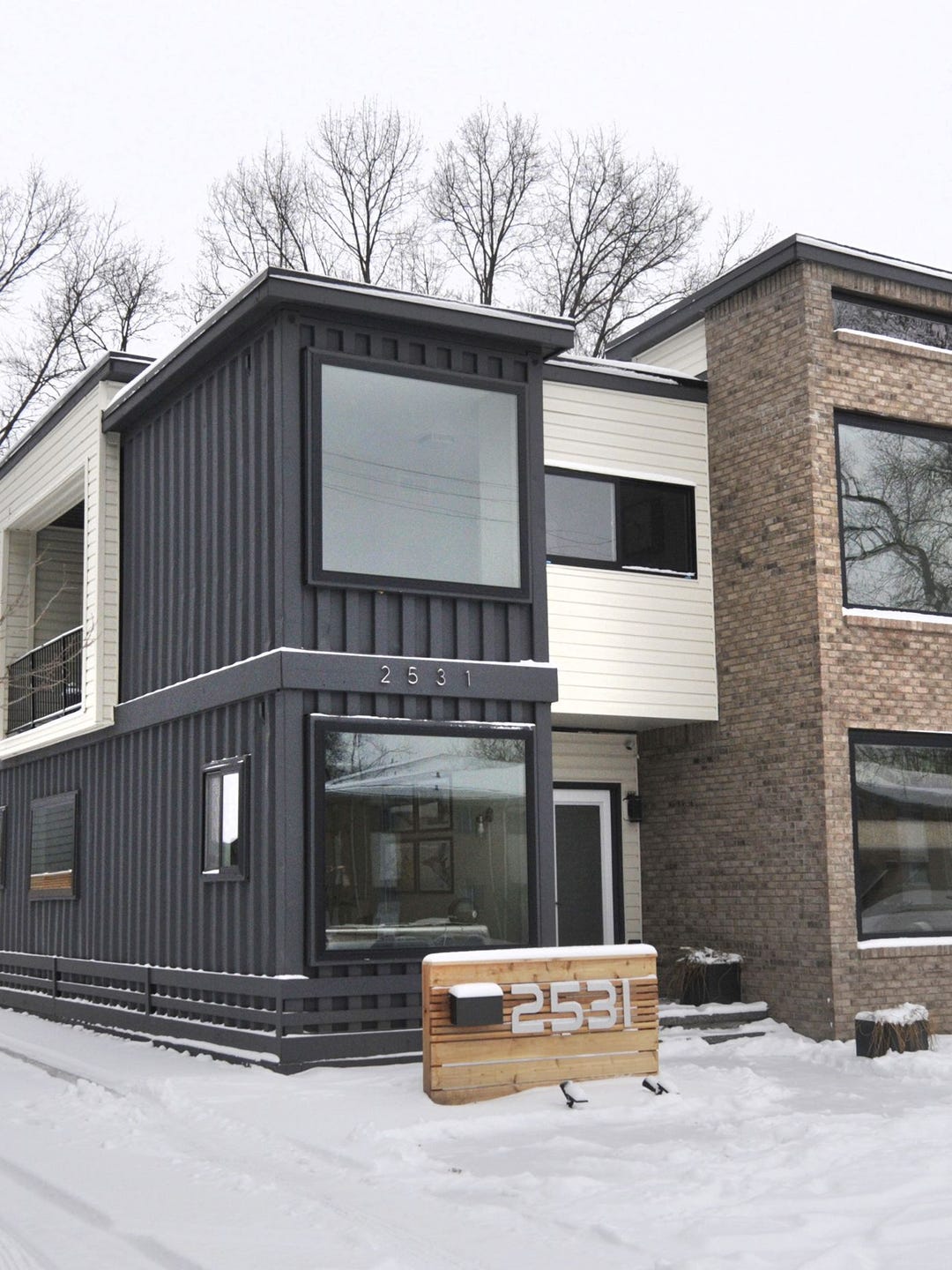 Shipping Container Homes & Buildings Luxury Shipping Container House