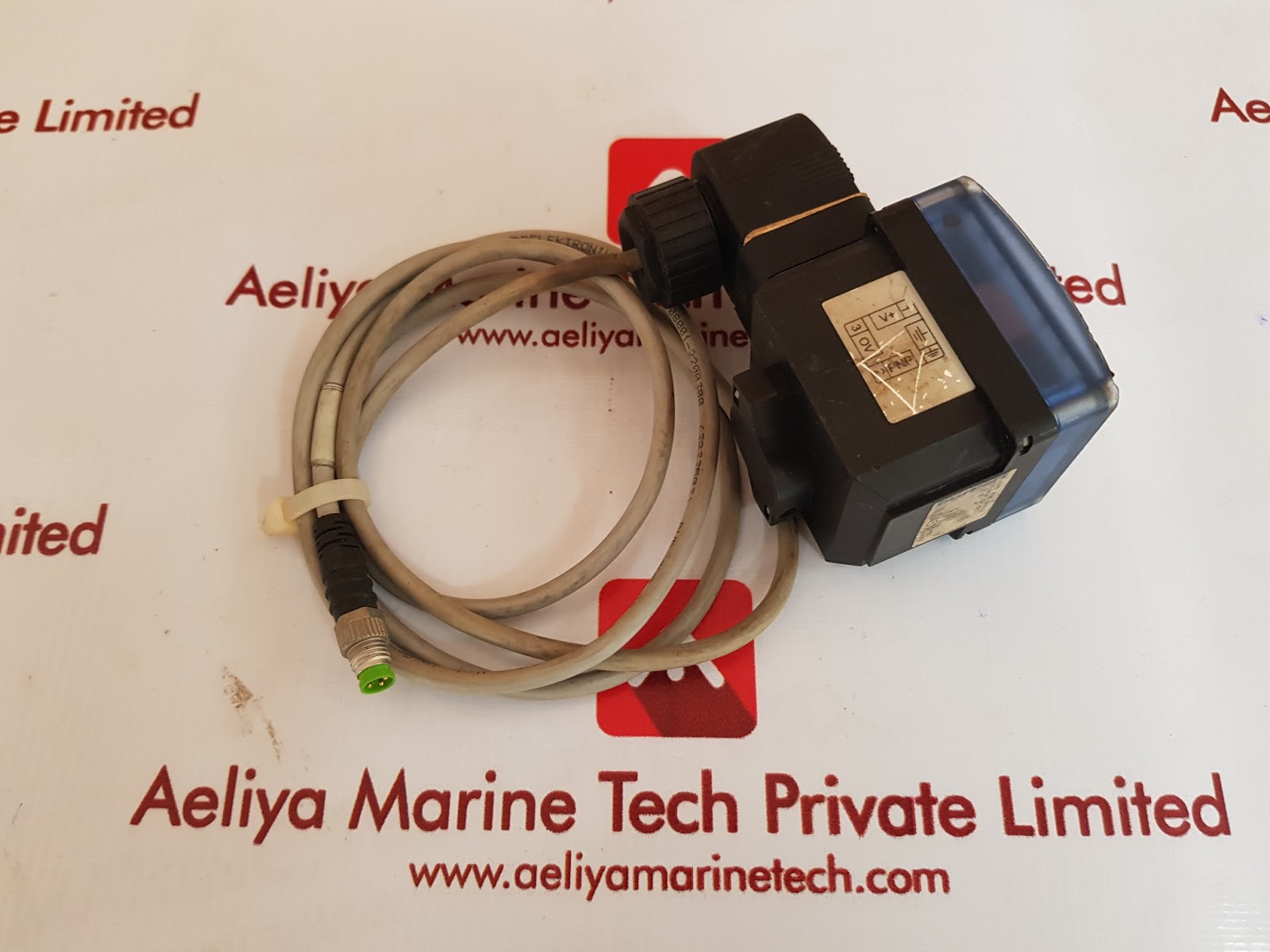 BURKERT SE32 FLOW SWITCH Aeliya Marine
