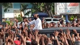 Kepala Jokowi Keluar dari Atap Mobil, Rocky Gerung: Kirain yang Nongol Kepalanya Habib Rizieq