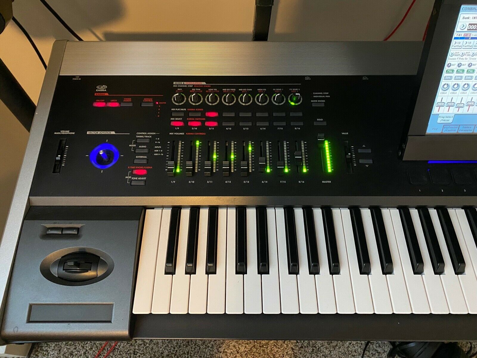 MATRIXSYNTH: Korg Oasys 76 Key Synthesizer