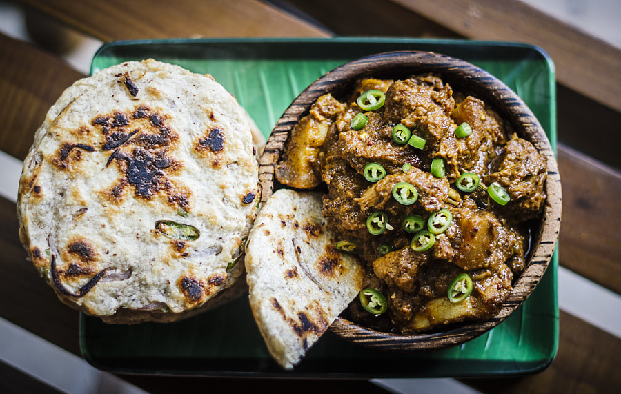 BLACK PORK CURRY WITH POL ROTI