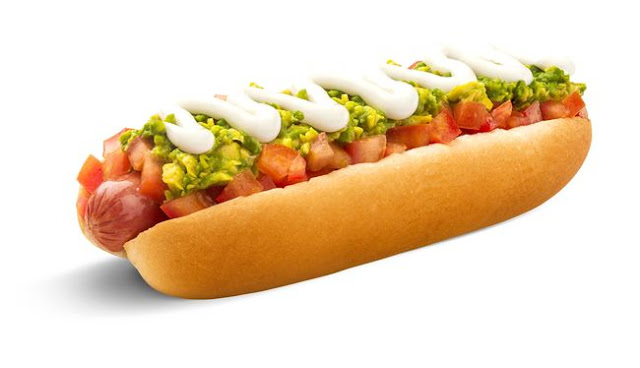 foods, Chile, hotdog, completo italiano, delicious, yummy, foods around world, world foods, culture, travel, one dollar