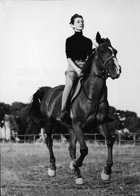 Audrey Hepburn cavalo