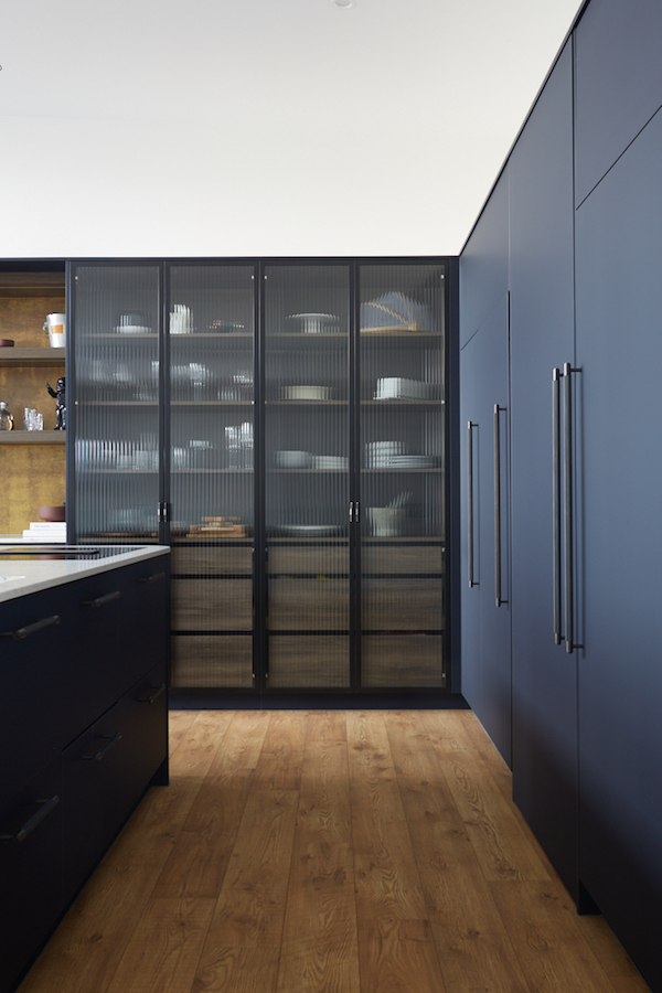 New reeded glass door ideas for your kitchen OBSiGeN