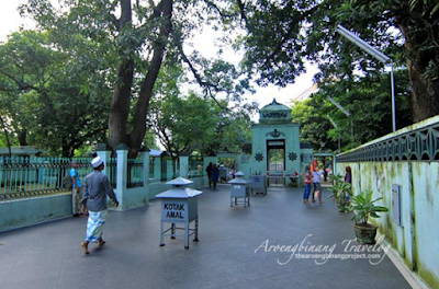 Makam Sunan Ampel Surabaya, Wisata Ziarah Yang Sering Dikunjungi Makam Sunan Ampel Surabaya, Wisata Ziarah Yang Sering Dikunjungi