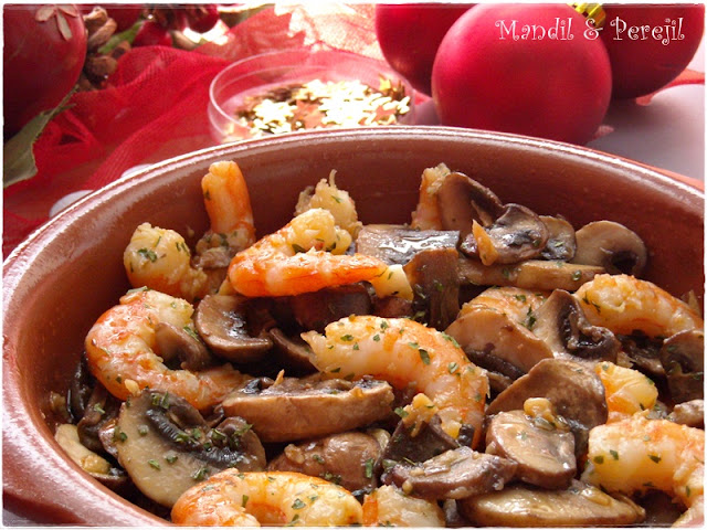  CAZUELITA DE PORTOBELLO Y LANGOSTINOS 
