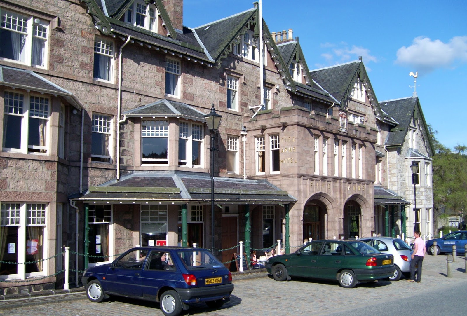 Tour Scotland Tour Scotland Photograph Fife Arms Hotel Braemar
