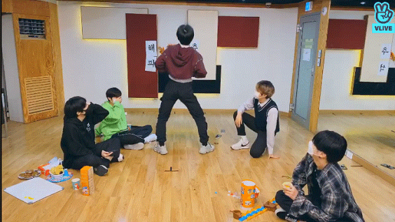 게임을 잘하진 못하지만 누구보다 진심인 DSP 연습생들ㅋㅋㅋ.gif | 인스티즈