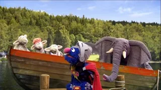 Sesame Street Episode 4404 Latino Festival season 44, Super Grover 2.0 Rockin' the Boat, Super Grover comes for help, sheep, Elephant