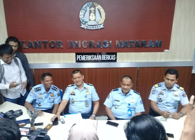 Jumpa pers terkait OTT tiga pejabat Imigrasi Mataram oleh KPK