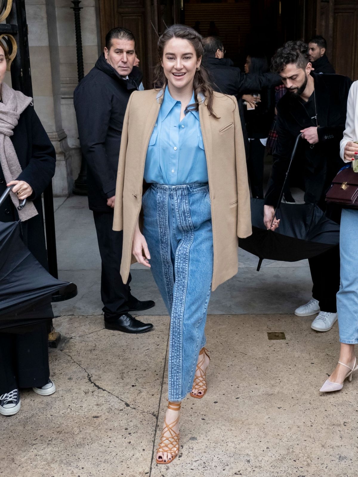 Shailene Woodley Arrives at Stella McCartney Fashion Show in Paris 2