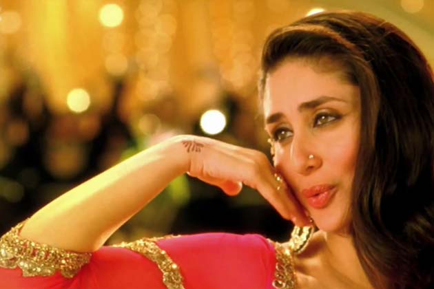 HOT AND SPICY IMAGES: Kareena Kapoor Spicy Dance Stills
